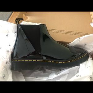 Size 10 Doc Martins Bianca
